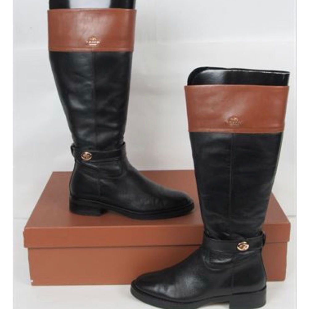 Women's Coach Leather Boots Size 7M In Box Like New.